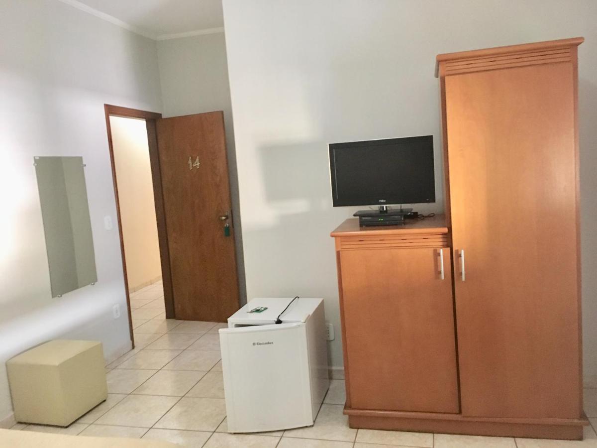 Oasis Hotel Severínia Zewnętrze zdjęcie
